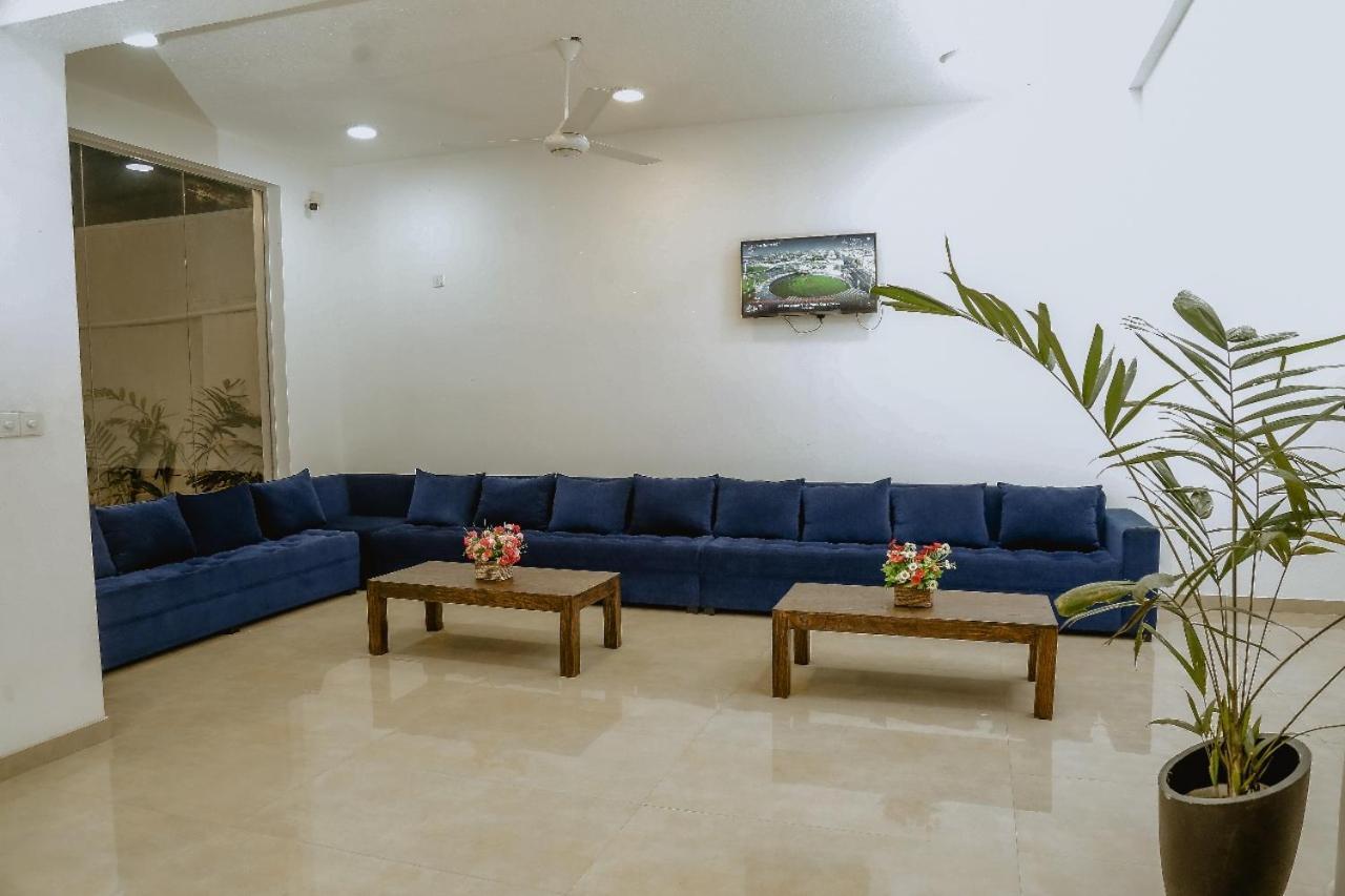 Lucky Transit Hotel - Katunayake Airport Zewnętrze zdjęcie